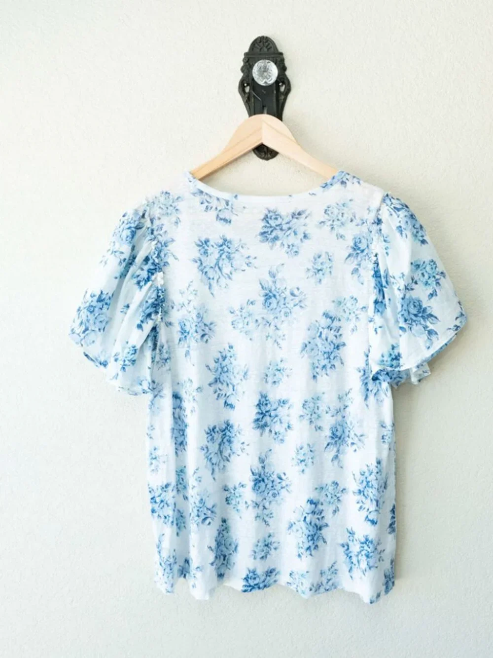 LOFT 100% Linen Blouse Womens L White Blue Floral Puff Sleeve Cottagecore